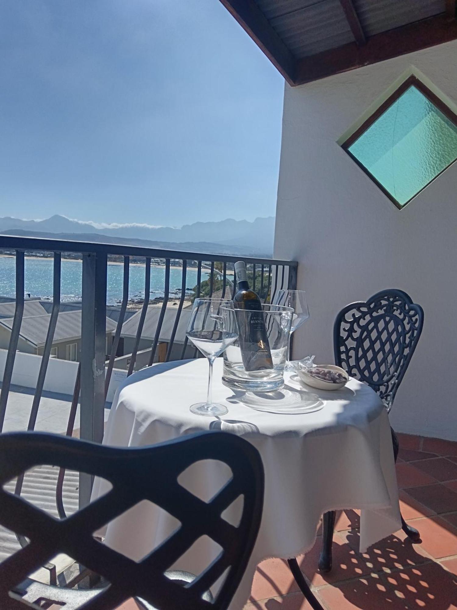 Berg En Zee Guesthouse Гордонс-Бэй Экстерьер фото